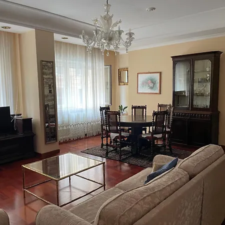 Vatican Vibes - 5 Minutes From The Pope