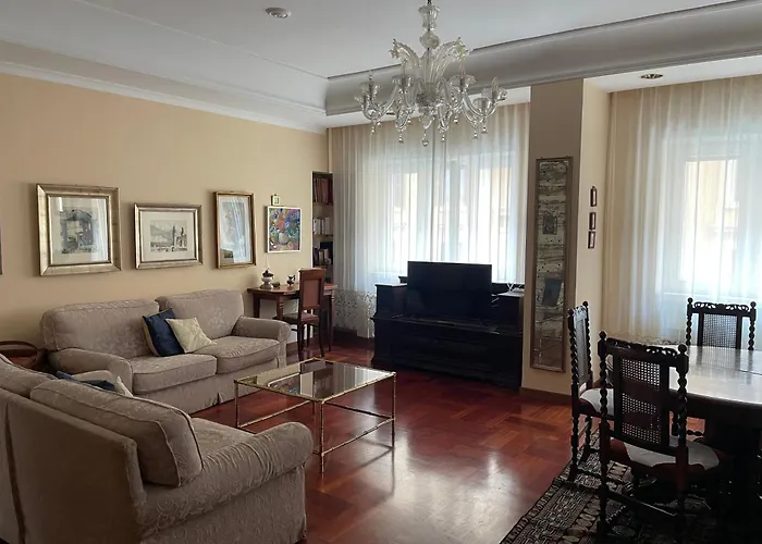 Vatican Vibes - 5 Minutes From The Pope * Rom